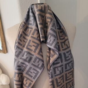 Fendi Gray and Tan Wool Scarf
